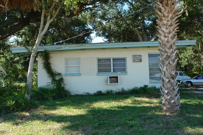 5160 S Ridgewood Ave in Port Orange, FL - Building Photo - Building Photo