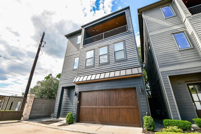11028 Avenu Malkenu in Houston, TX - Building Photo - Building Photo