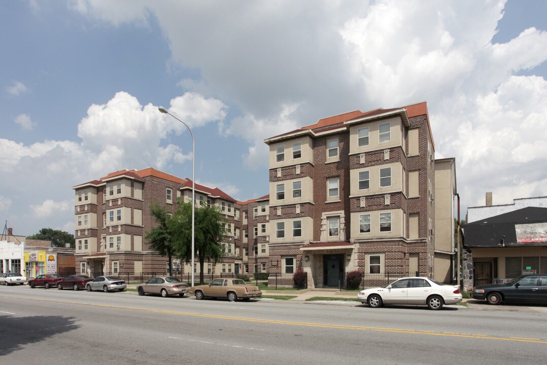 The Atlas in East Chicago, IN - Foto de edificio