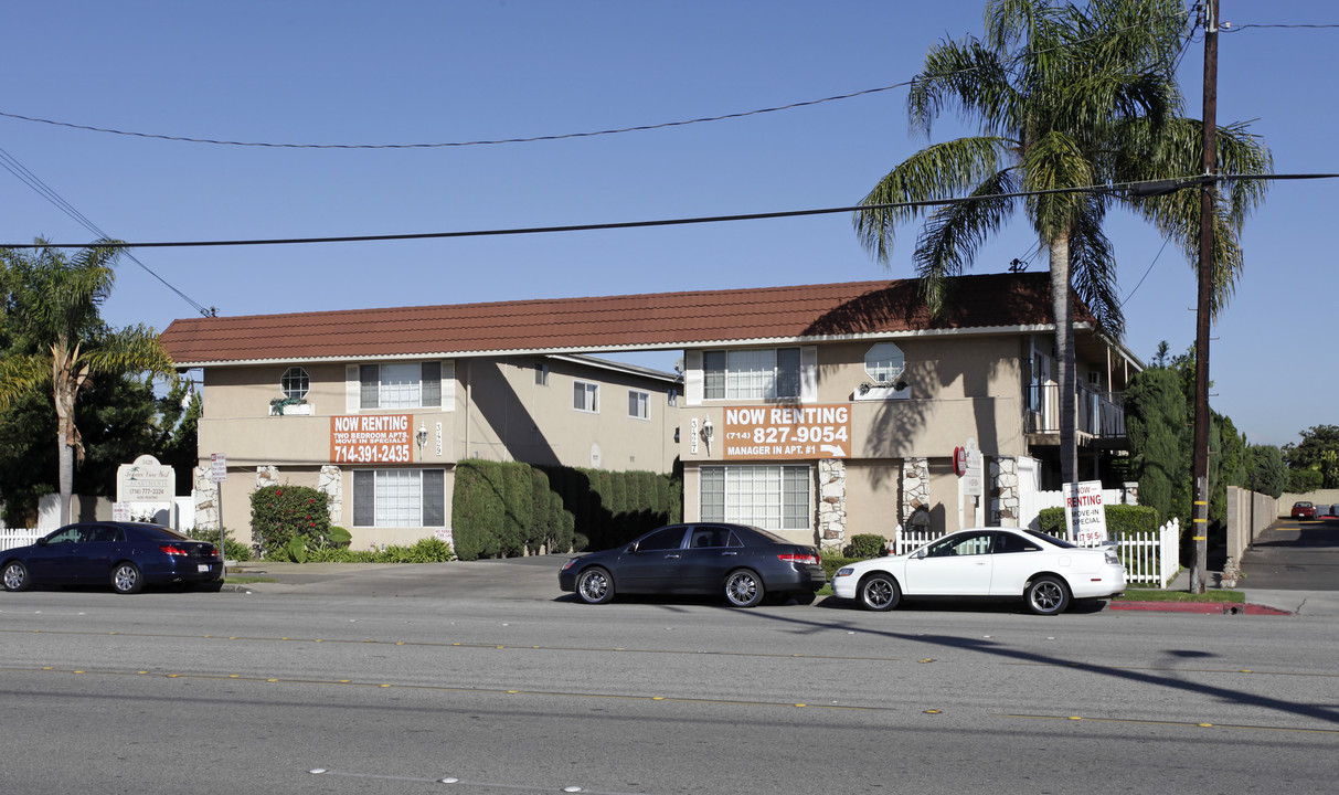 Terrace View East Apartments in Anaheim, CA - Building Photo