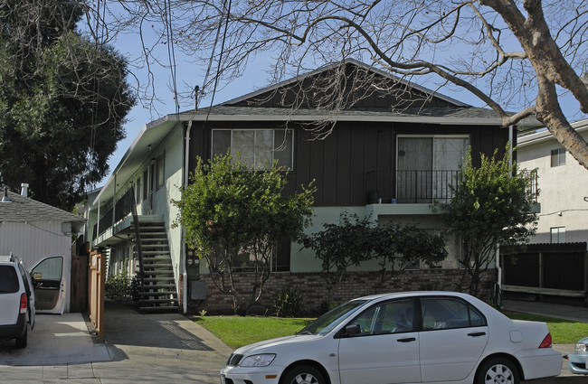 2622 Central Ave in Alameda, CA - Building Photo - Building Photo