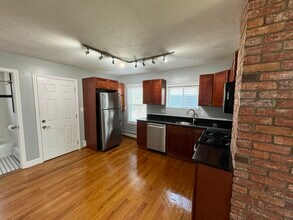 4 Cousins St, Unit 2 in Salem, MA - Building Photo - Building Photo