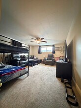 39 S Main St, Unit apt 3 in Millbury, MA - Foto de edificio - Building Photo