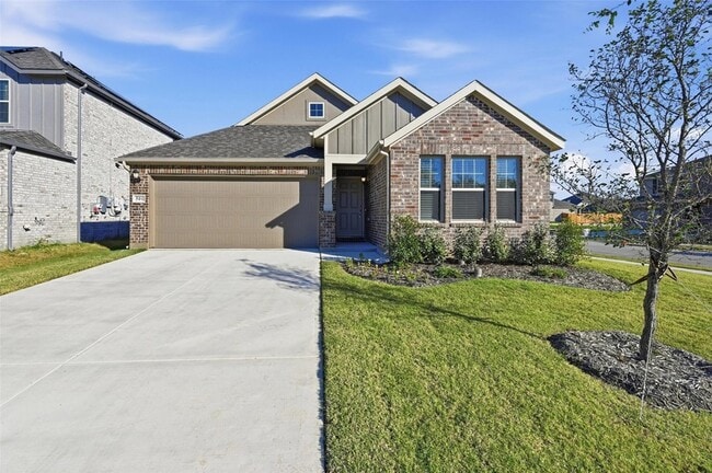 501 Big Bnd Pkwy in Princeton, TX - Foto de edificio - Building Photo