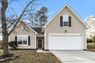 5012 Broad Leaf Ct in Dallas, NC - Building Photo