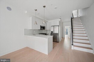 1843 E Huntingdon St in Philadelphia, PA - Building Photo