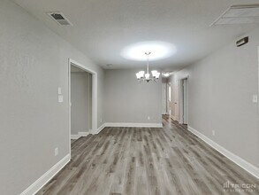 15809 Fairfield Dr in Matthews, NC - Building Photo - Building Photo