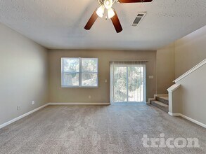 135 Ellis Drive in Conyers, GA - Building Photo - Building Photo