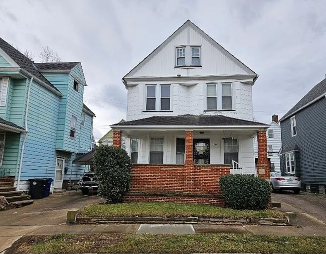 10814 Hull Ave in Cleveland, OH - Building Photo - Building Photo