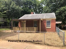 421 Central Cir in Columbus, GA - Building Photo