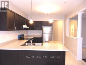 51 Hazelton Ave in Hamilton, ON - Building Photo - Building Photo