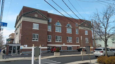 312 Shirley St, Unit #200 in Winthrop, MA - Building Photo - Building Photo