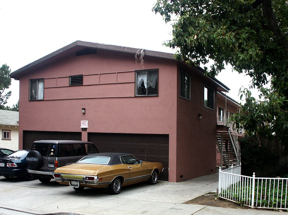 7647 Milton Ave in Whittier, CA - Foto de edificio