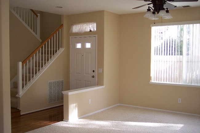 9468 Compass Point Dr S in San Diego, CA - Building Photo - Building Photo