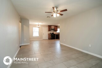 8459 Sonneville Dr in Houston, TX - Building Photo - Building Photo