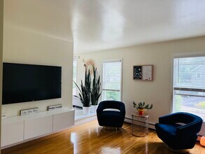 43 Fairlane Rd in Boston, MA - Building Photo - Building Photo