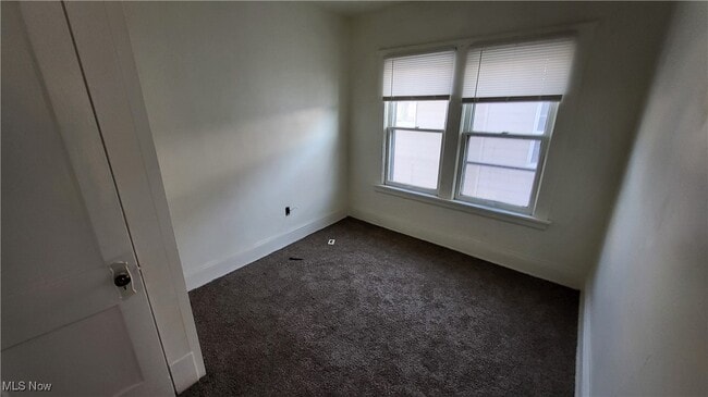 property at 872 Paxton Rd
