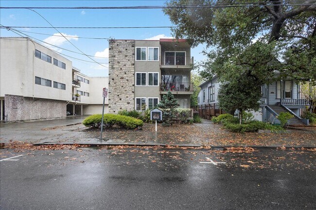 1182 Park Ave E in Alameda, CA - Building Photo - Building Photo