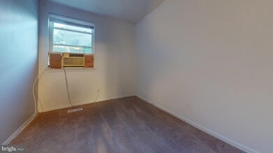 717 Red Lion Rd, Unit 1 in Philadelphia, PA - Building Photo - Building Photo