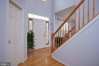 21338 Village Green Cir, Unit 1 in Germantown, MD - Building Photo - Building Photo