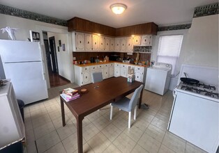 543 Broadway, Unit 2 in Somerville, MA - Building Photo - Building Photo