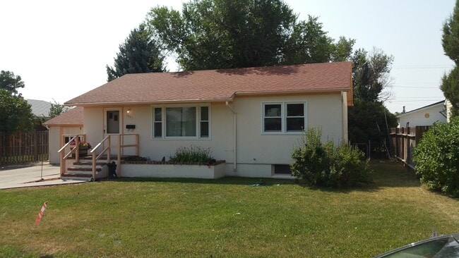 1003 W Fremont Ave in Riverton, WY - Building Photo - Building Photo
