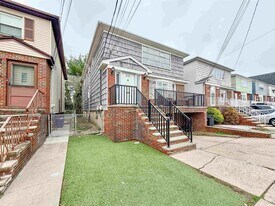 502 Ave E in Bayonne, NJ - Building Photo