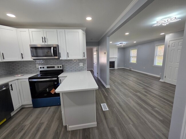 property at 52 Vista Ave