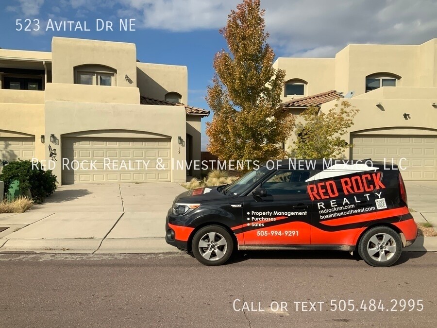 523 Avital Dr NE in Albuquerque, NM - Building Photo