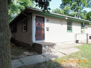 1205 W Elm Arcade in Springfield, MO - Building Photo - Building Photo