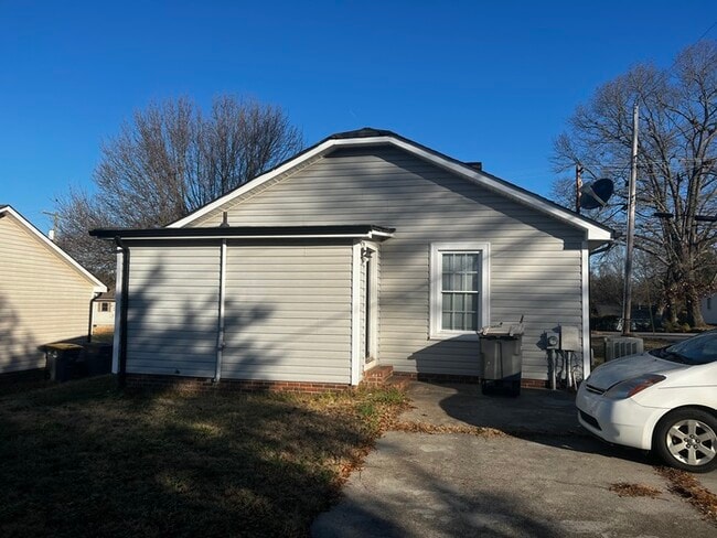 401 W 22nd St in Kannapolis, NC - Building Photo - Building Photo