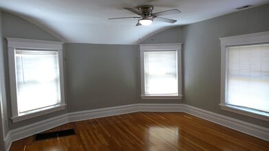 136 Elgin Ave in Forest Park, IL - Building Photo - Building Photo