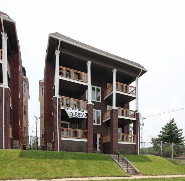 1119-1121 E 28th St in Kansas City, MO - Building Photo - Building Photo