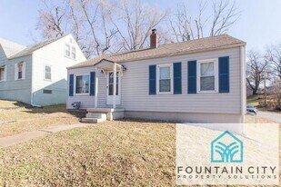 3901 N Spruce Ave in Kansas City, MO - Building Photo