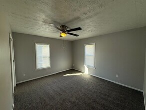 48 Belmont Ave in Niles, OH - Building Photo - Building Photo