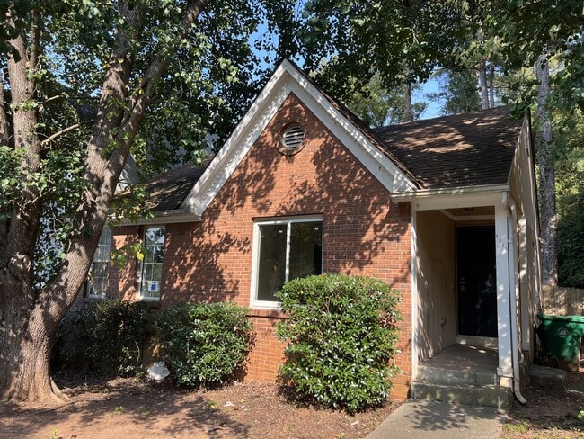 property at 3516 Kingswood Run