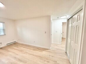 303 Broadway-Unit -C4 in Lynn, MA - Building Photo - Building Photo