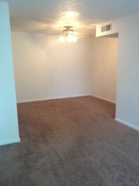 Building Photo - Legacy Apartamentos in Louisville, Kentucky