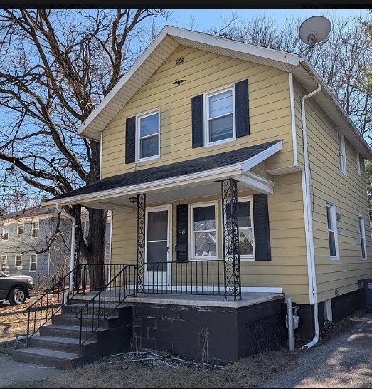 1481 Berdan Ave in Toledo, OH - Building Photo