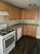 182 Walnut Ave, Unit 3 Apartamentos