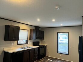 3519 Loveside Terrace in Lansing, MI - Building Photo