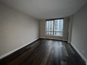 875 N State St in Chicago, IL - Foto de edificio - Building Photo