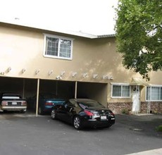 662 Mariposa Ave in Mountain View, CA - Building Photo - Building Photo