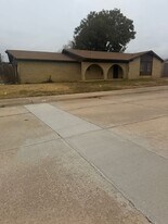 735 Willow Run in Yukon, OK - Building Photo