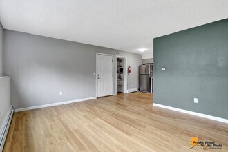 430 Schodde St in Anchorage, AK - Building Photo - Building Photo