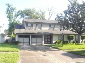 9402 Meaux Dr in Houston, TX - Building Photo