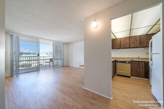 475 Atkinson Dr, Unit 1701 in Honolulu, HI - Building Photo - Building Photo