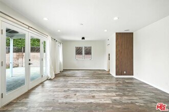 6137 Laurelgrove Ave in Los Angeles, CA - Building Photo - Building Photo