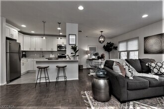 27 Mountain Ave in Montclair, NJ - Building Photo - Building Photo