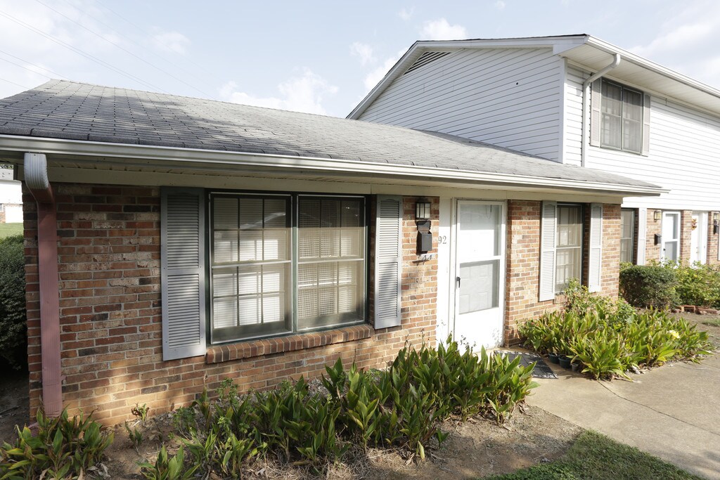 Woodstream Farms Apartments Greenville, SC Apartments